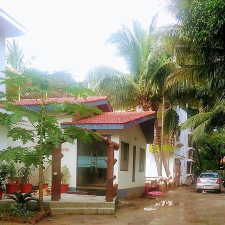 Ruturaj Inn Alībāg Buitenkant foto
