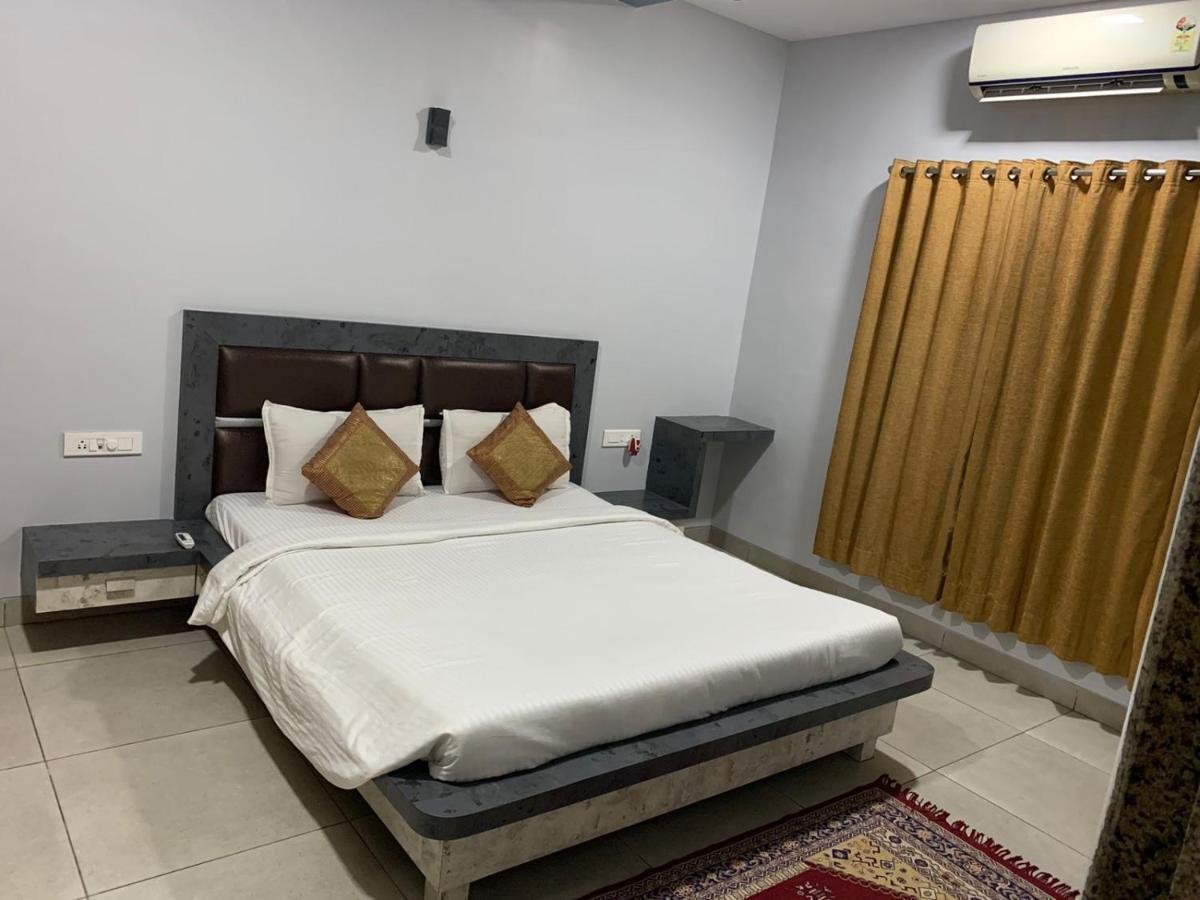 Ruturaj Inn Alībāg Buitenkant foto
